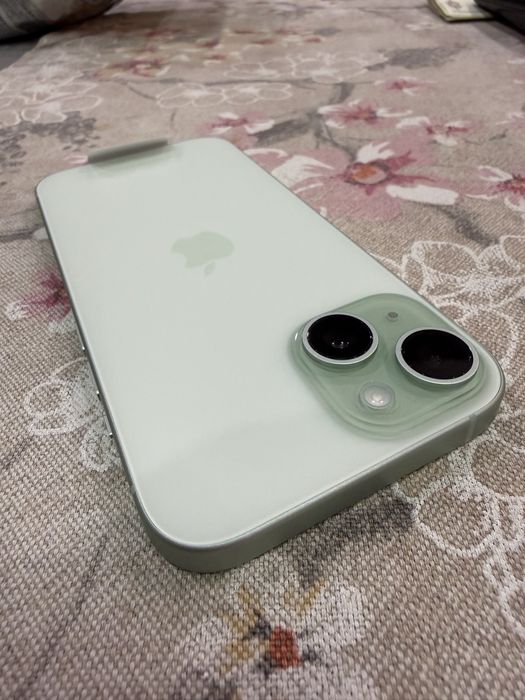 Iphone 15 256gb чисто нов