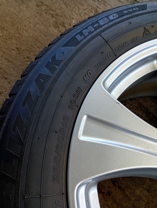 Bridgestone LM 80 4бр.235/60/18 дот3721