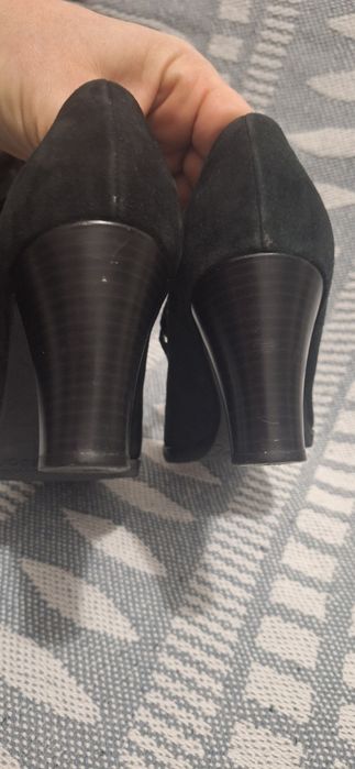 Pantofi Gabor,piele intoarsa,nr 39,5,28 lei