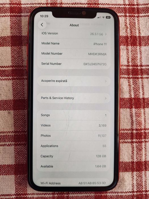 iphone 11 red.