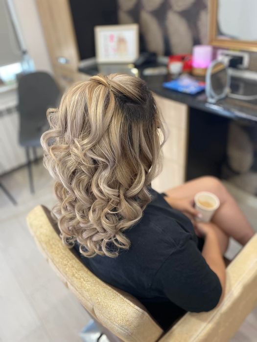 Coafeza la domiciliu + make-up pentru evenimente