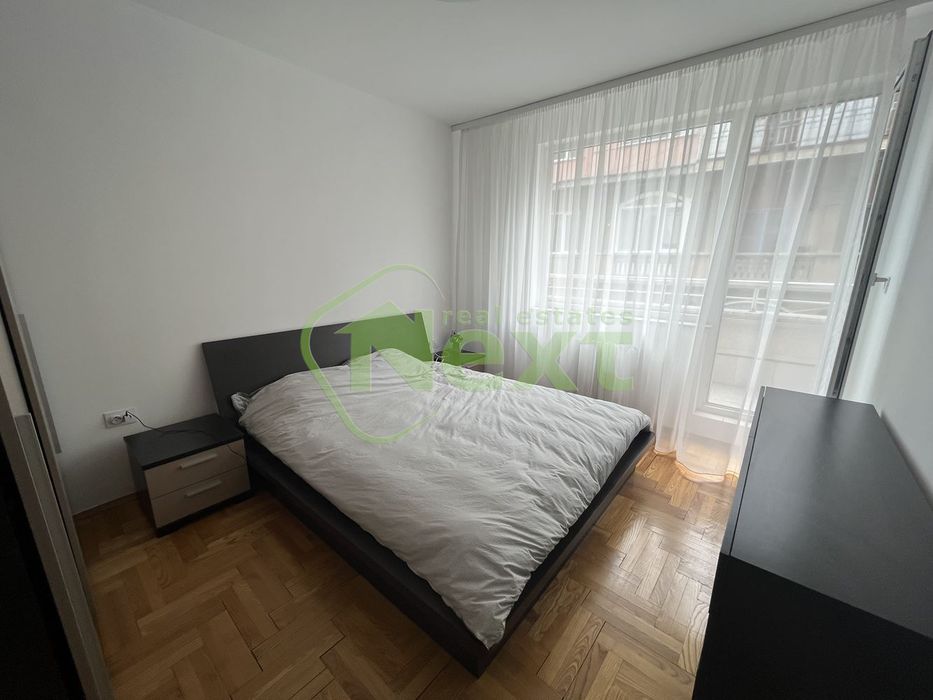 Дава се под наем Тристаен апартамент в София, Център - 120 кв.м за 1100 € - Снимка #9