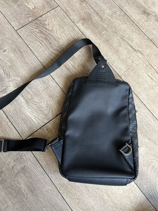 GUESS : Мъжка чанта  / Оригинал