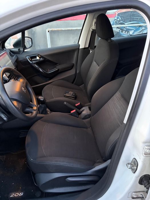 Peugeot 208  Euro 5 An 2014