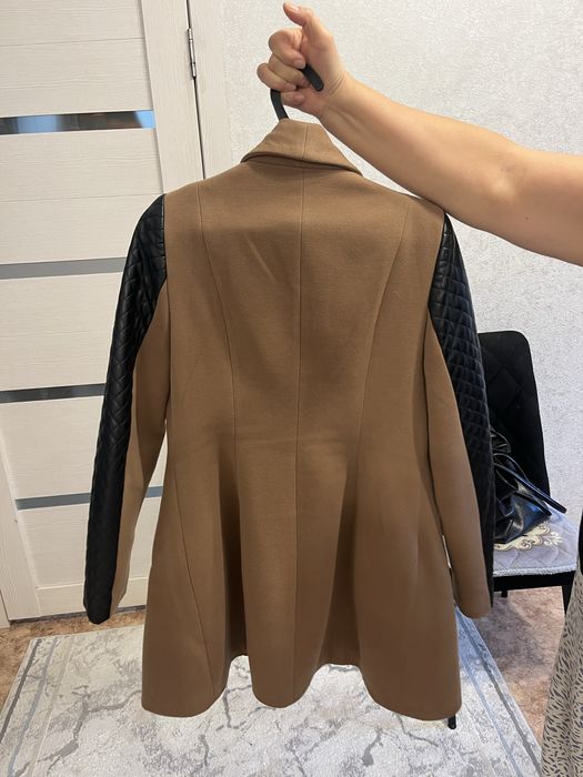 продам польто fimkarea EXCLUSIVE