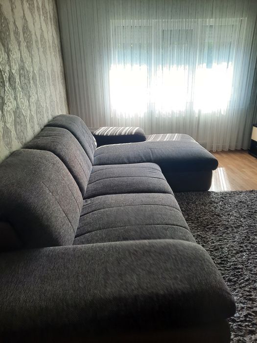 Vând colțar cu lada de depozitare în stare perfecta