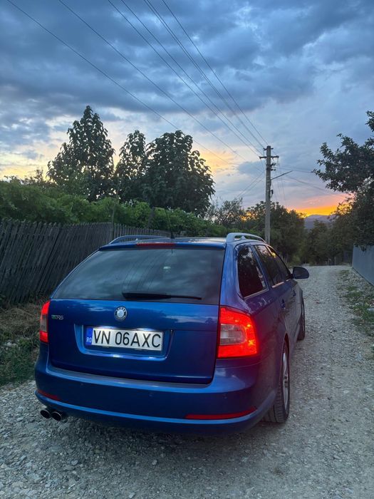 SKODA Octavia 2010 — imagine 5