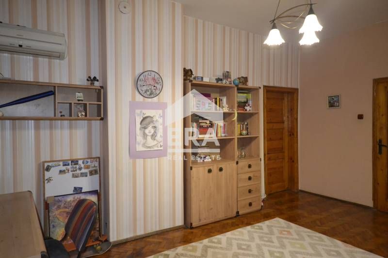 Продава се Четиристаен апартамент в Димитровград - 120 кв.м за 544 €/кв.м - Снимка #3