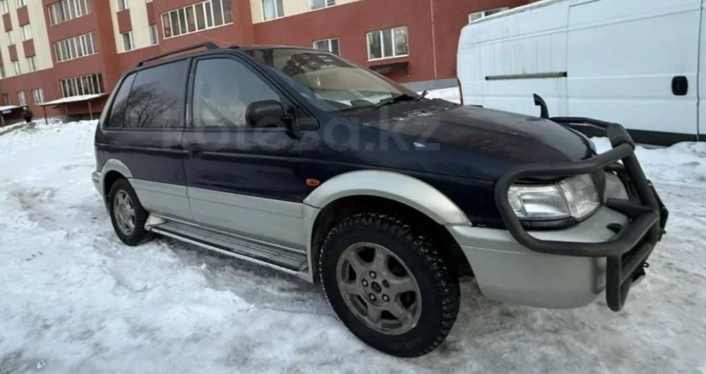Продам машину Mitsubishi RVR 1996 года