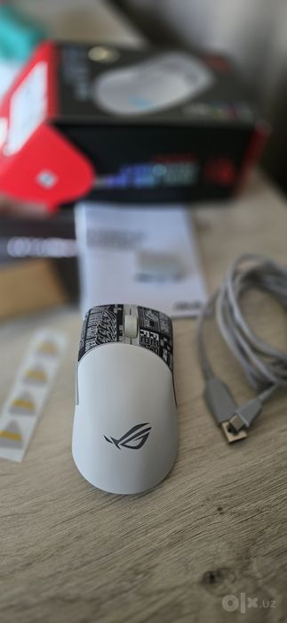 Игровая мышка ASUS ROG Keris Wireless AimPoint белый
