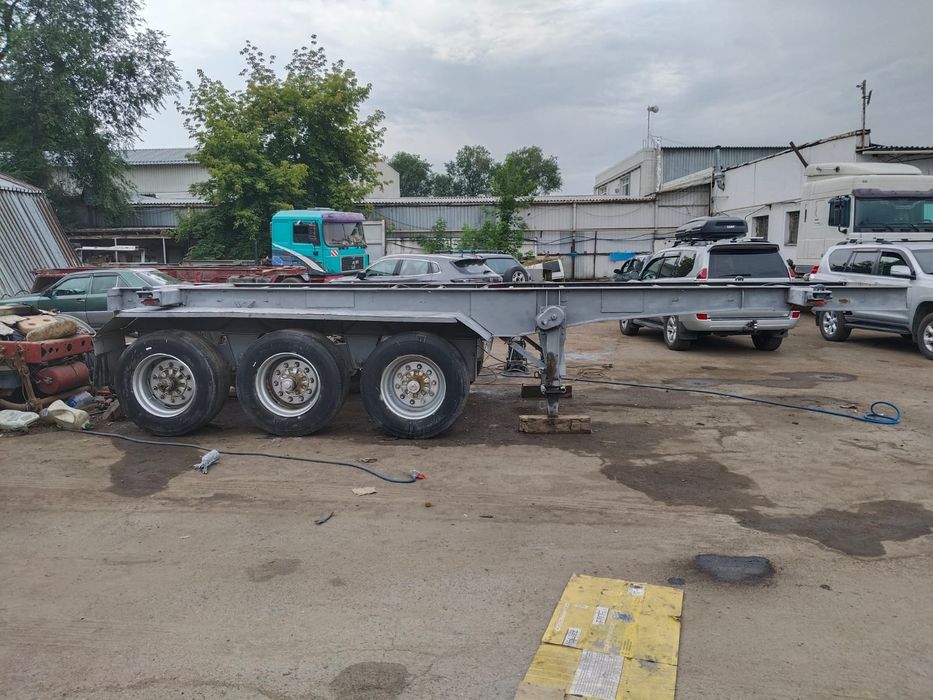 Контейнеровоз прицеп