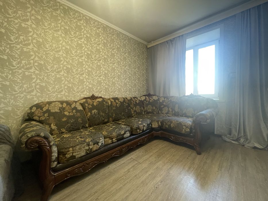 Продам раритетный диван , раскладной