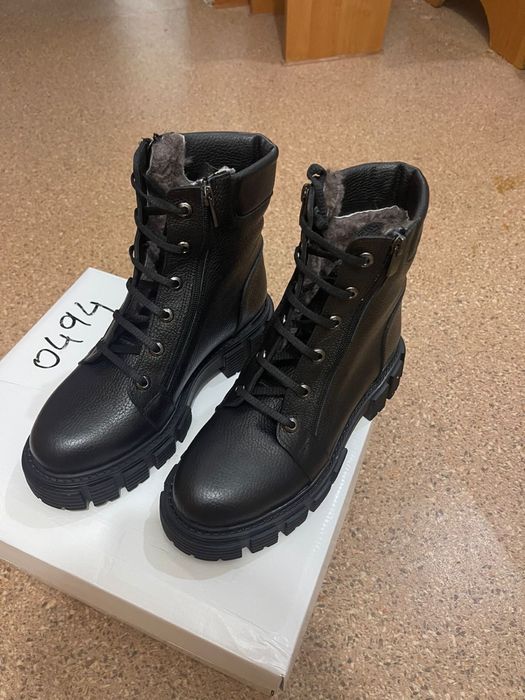 Кожаные зимние сапоги