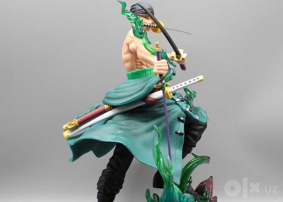 фигурка легендарного мечника из «One Piece»