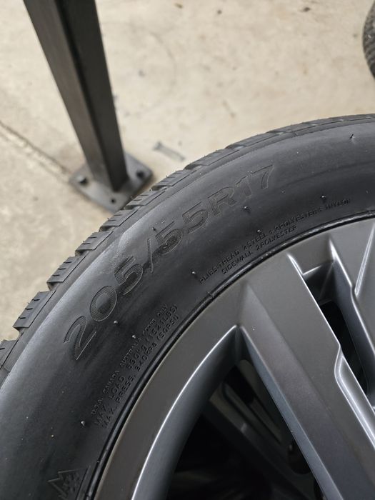 4 Броя НОВИ 205/55/17 Hankook 25dot