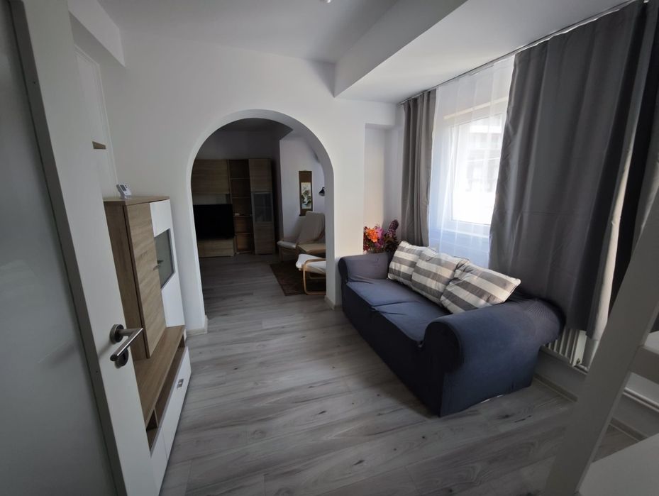 Propietar inchiriez apartament 3 cam 60mp in zona Unirii - Piata Alba