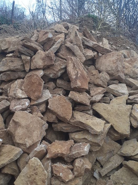 Piatră naturala beciuri, fântâni, ziduri