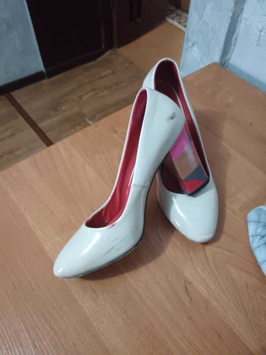 Расспродажа туфель. Разные размеры.