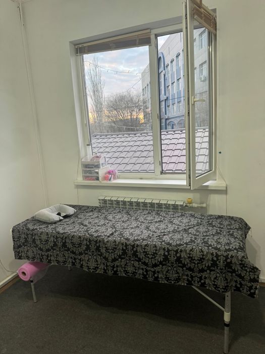 Место маникюр ресницы в аренду