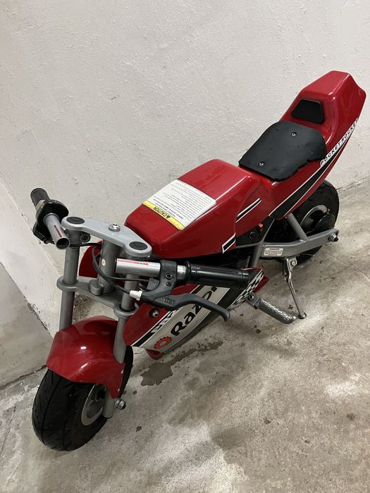 Razor pocket rocket електрическо детско моторче