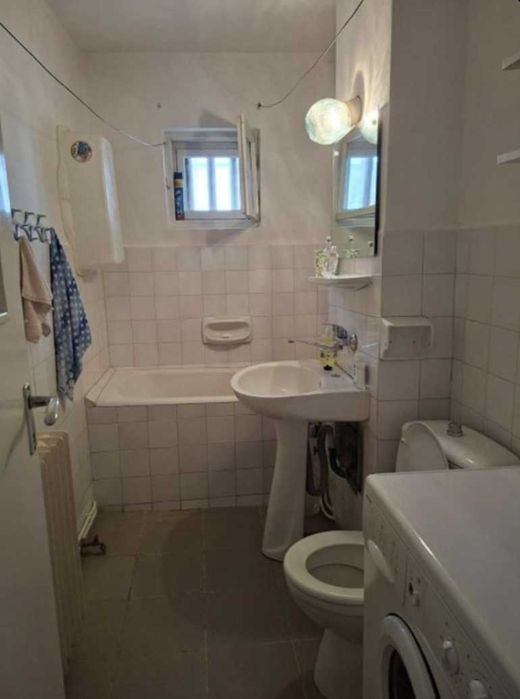 Apartament 3 camere semidecomandat DEVA - GOJDU