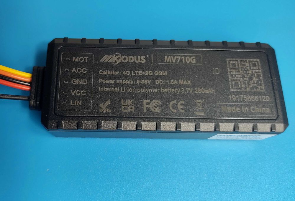 4G GPS тракер, отваряне на врата, превишена скорост, предплатена СИМ