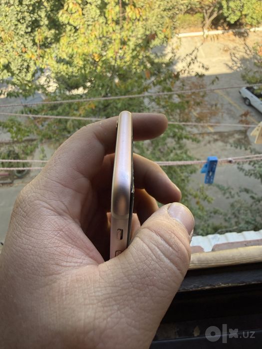 продам iphone 6s 64gb