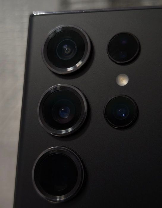 Samsung S23 ultra - без минусов