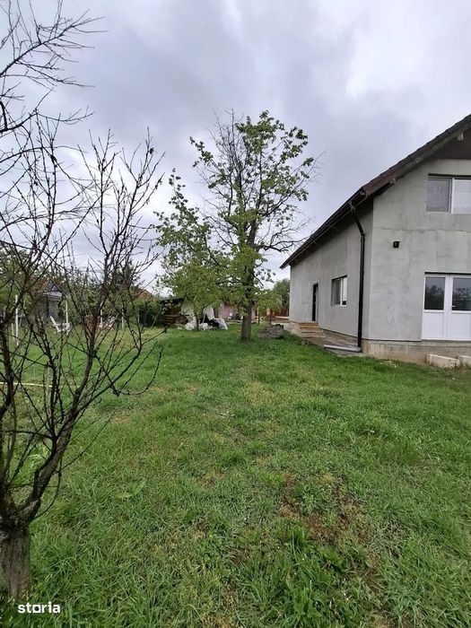 Carani -[ Sanandrei] -  Mansarda  [ 3 Camere]- Teren