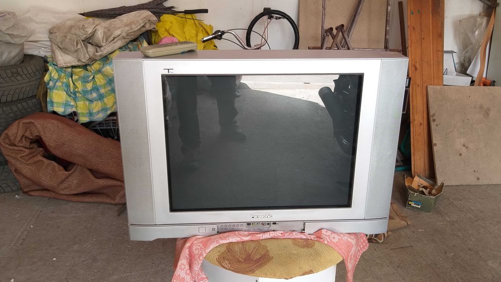 Телевизор Панасоник