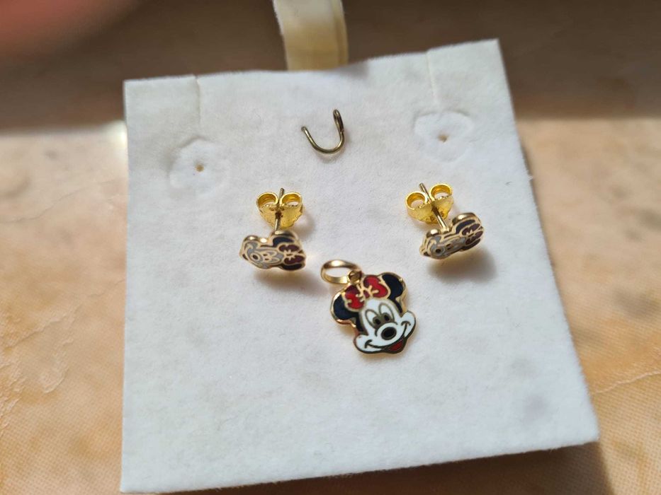 Set Cercei aur si pandantiv Minnie Mouse