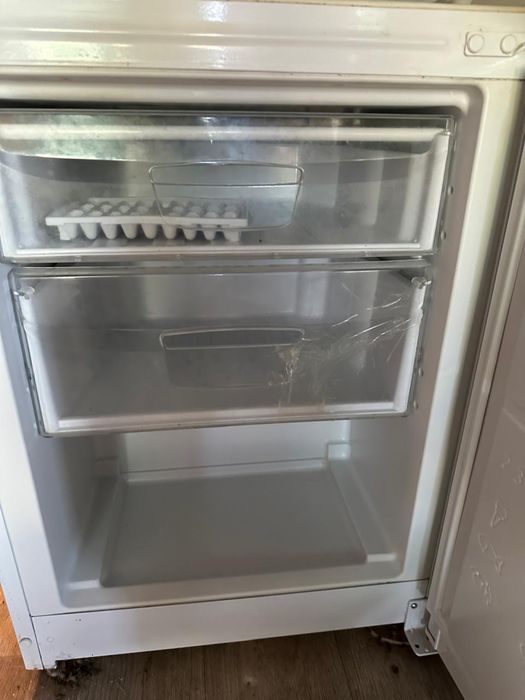 Холодильник INDESIT