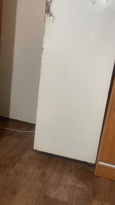 Холодилники продаю
