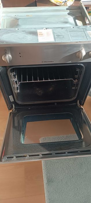 Фурна за вграждане Electrolux
