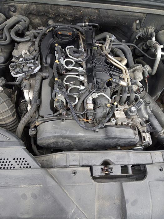 Vând motor Audi 2.0 TDI
