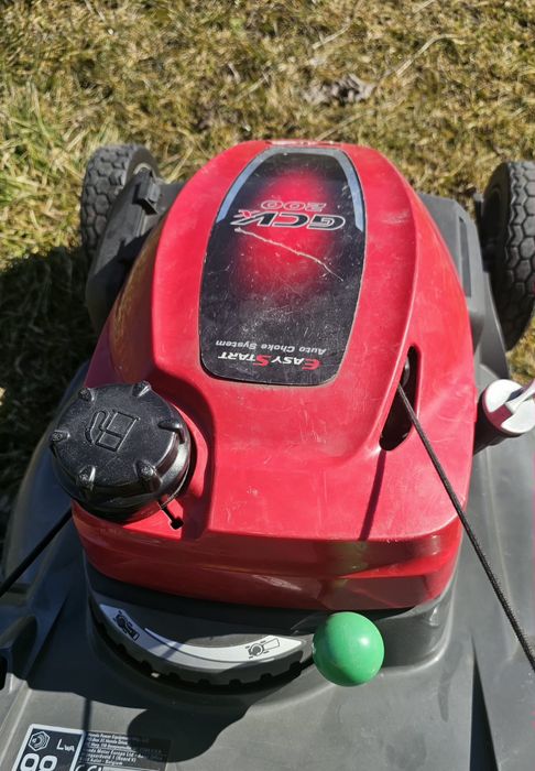 Mașina de tuns iarba / gazon Honda HRX 537