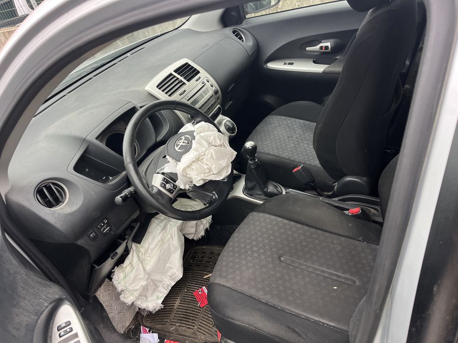 Toyota Urban Cruiser 1.4D4D 4x4 за части!!!