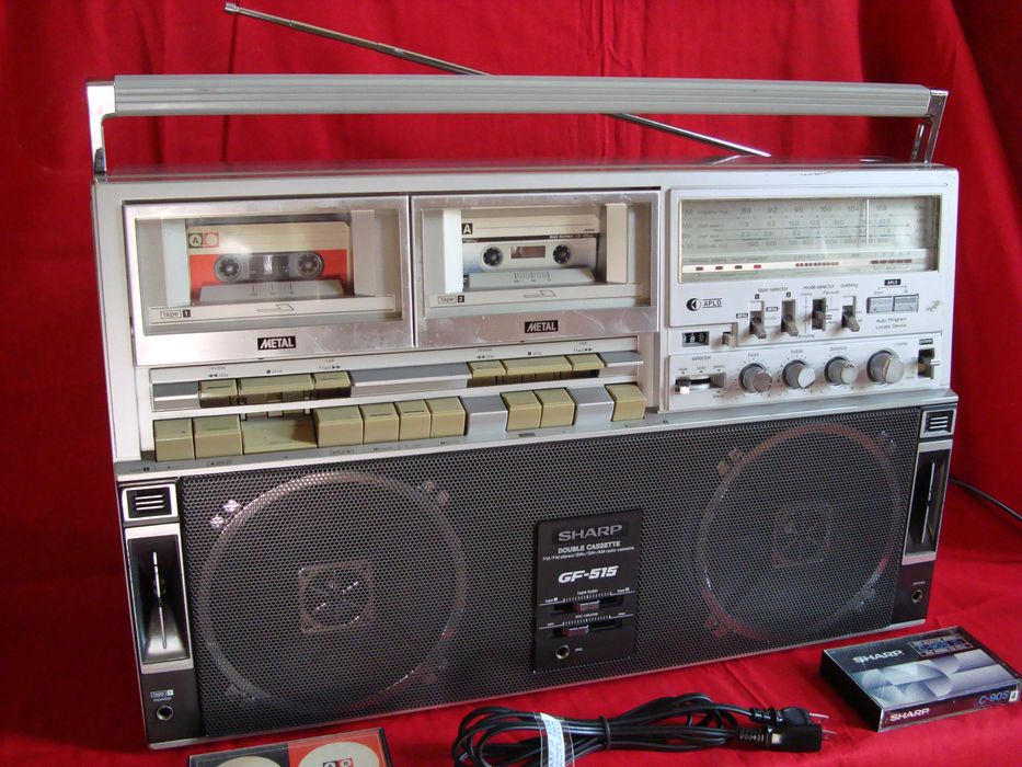 SHARP GF - 515 Z  1982 год  Made in Japan. ORIGINAL Редкий.