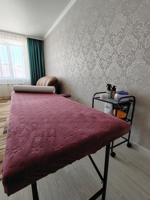 Продам кушетку, помощник, стул