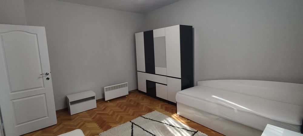 Дава се под наем Тристаен апартамент в Казанлък - 82 кв.м за 398.82 € - Снимка #18