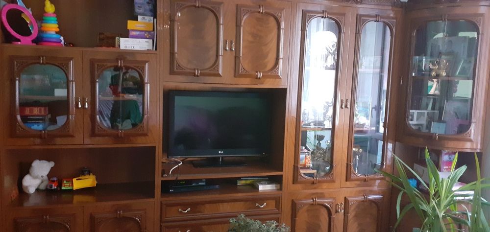 стенка в зал продам