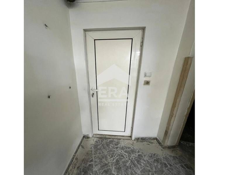 Магазин в кв. Оборище на бул. Мадрид