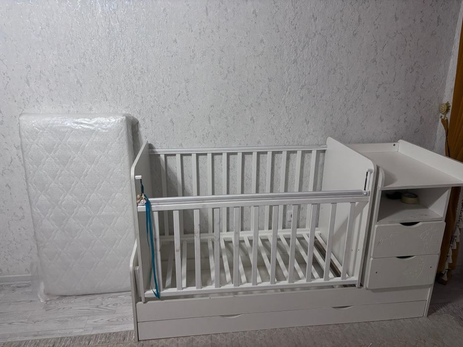 Кшкентай балаларга Бесык Кровать