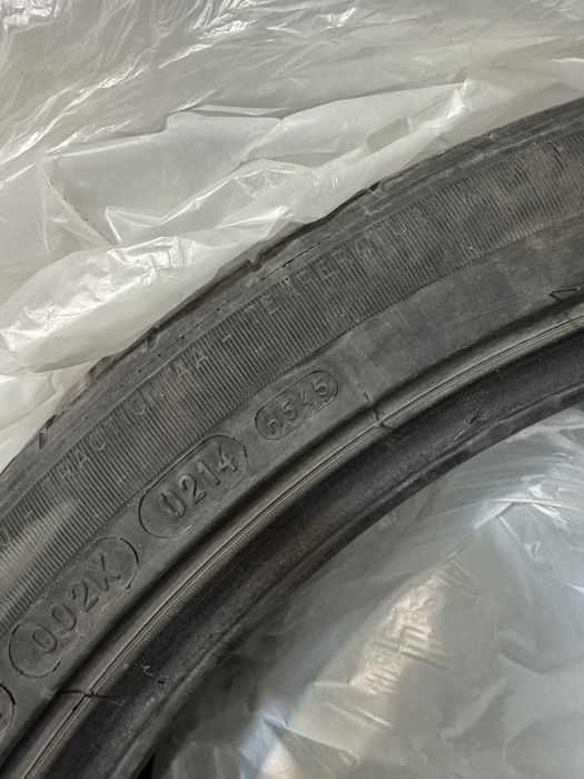 Продам резину Nokian 245/35/21