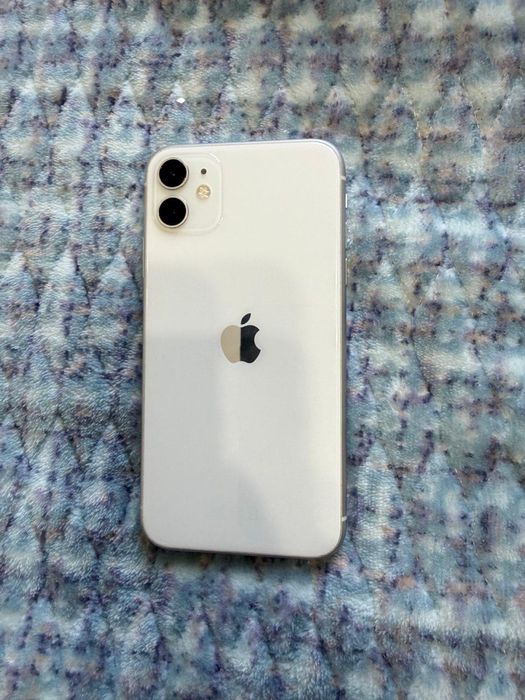 iPhone 11 белый без ремонта