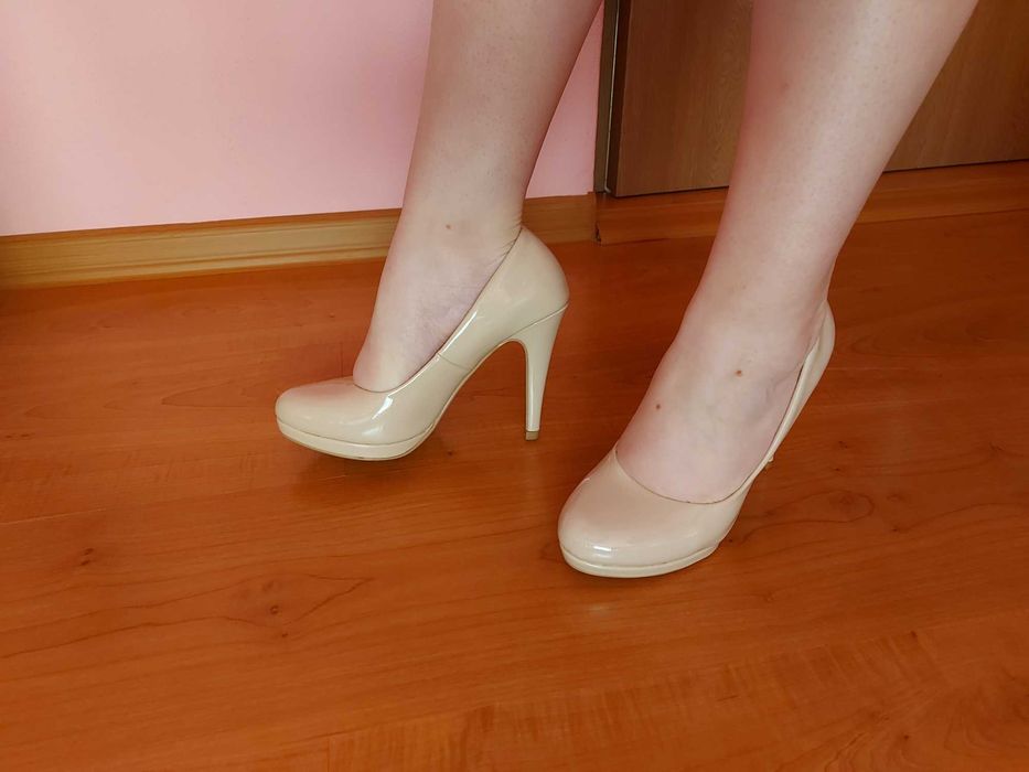 Pantofi cu toc, mărime 35, crem