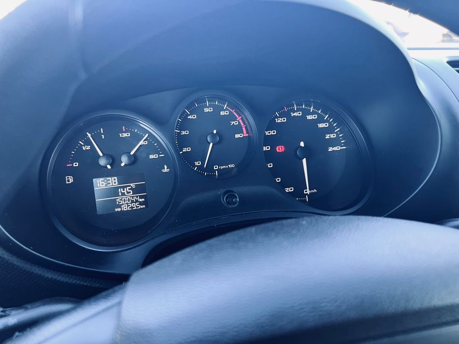 SEAT Leon 2011 — imagine 4