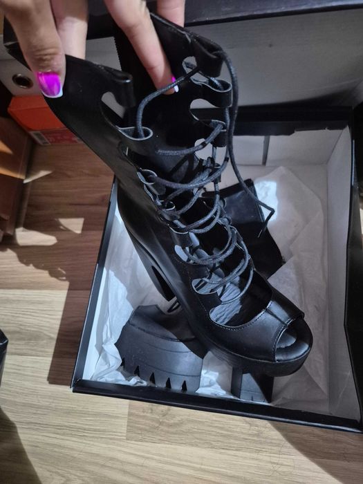 Летни боти висок ток