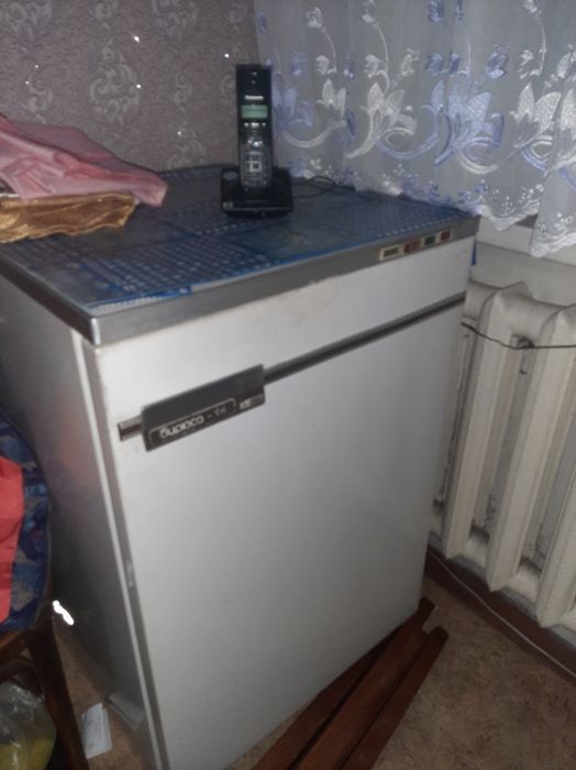 Продам морозилку б/у