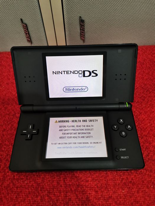 Consolă Nintendo ds Lite